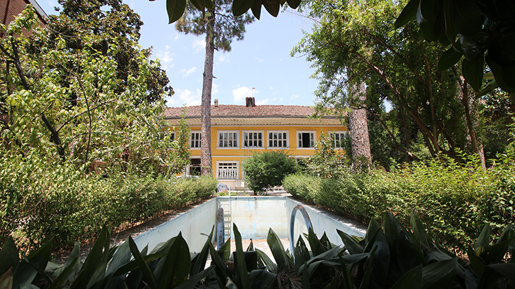 Third Responsive Image