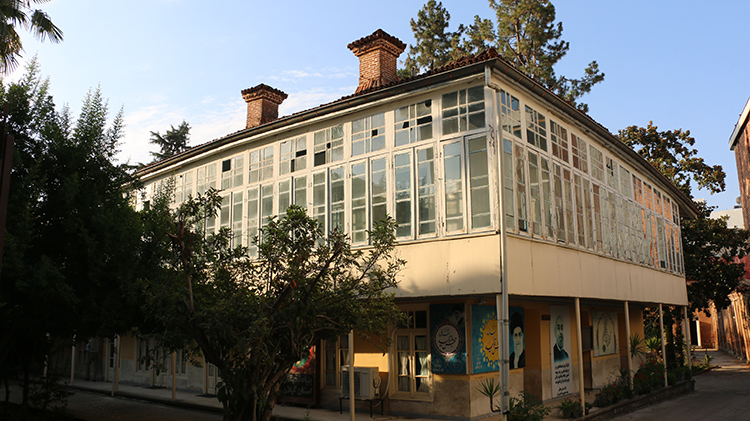 First Responsive Image